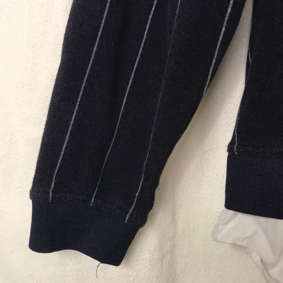 ZARA Basic Women’s Pullover Top Shirttail hem Navy Blue Pin Stripe Size M - Picture 4 of 10